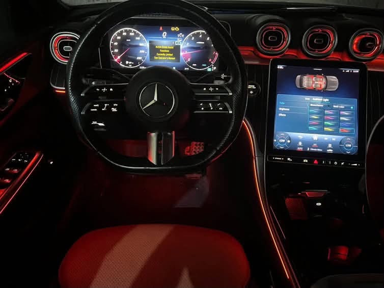 مارسيدس c300
2023
ماشيه 66
بيها فقط البنيد حادث من امريكا بدون دواخل ولا جاملغات كفاله عامه عدا البنيد 
 دفع خلفي 
كت AMG بلادي اصلي مال وكاله 
رقم أربيل ب اسمي 
فول مواصفات واحد ع واحد للاخير مزوعه مواصفات ميحتاج اسولف بيها سعر السياره ٣١ الف & وبيها مجال بسيط مكاني بغداد العامريه رقم الهاتف *********** متواجد واتساب وماسنجر وتكدر تتصل
