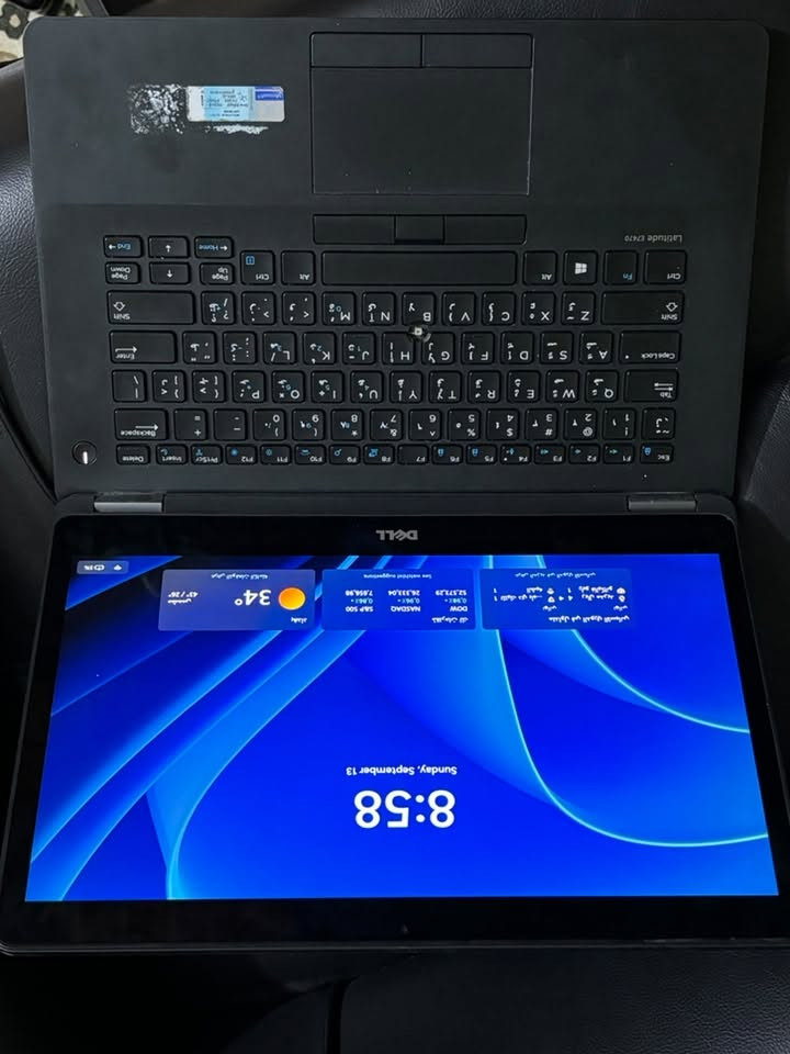 السلام عليكم
* Dell Latitude E7470
* Intel Core i7-6600U
* RAM 16GB
* SSD 256GB
* Intel HD Graphics 520
* شاشة 14” Touch
* دقة 2560×1440 QHD (2K) 
السعر 200 الف
***********
