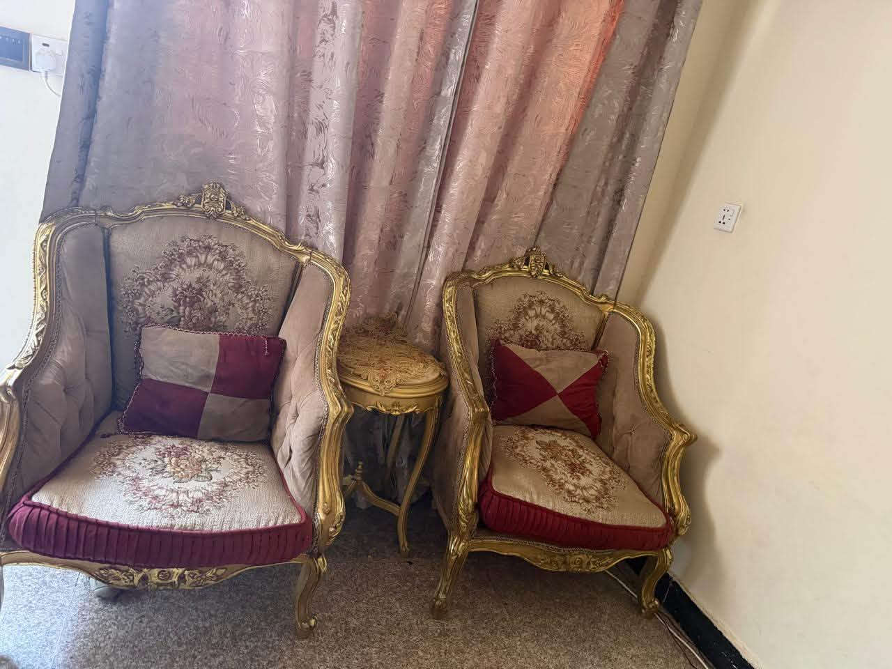 تخم مصري ويا ميز وطبلات مرمر نظيف كلش عنوان بغداد الحرية اللي يريده يدخل خاص يراسل لو يتصل على هذا الرقم *********** بي وتساب
