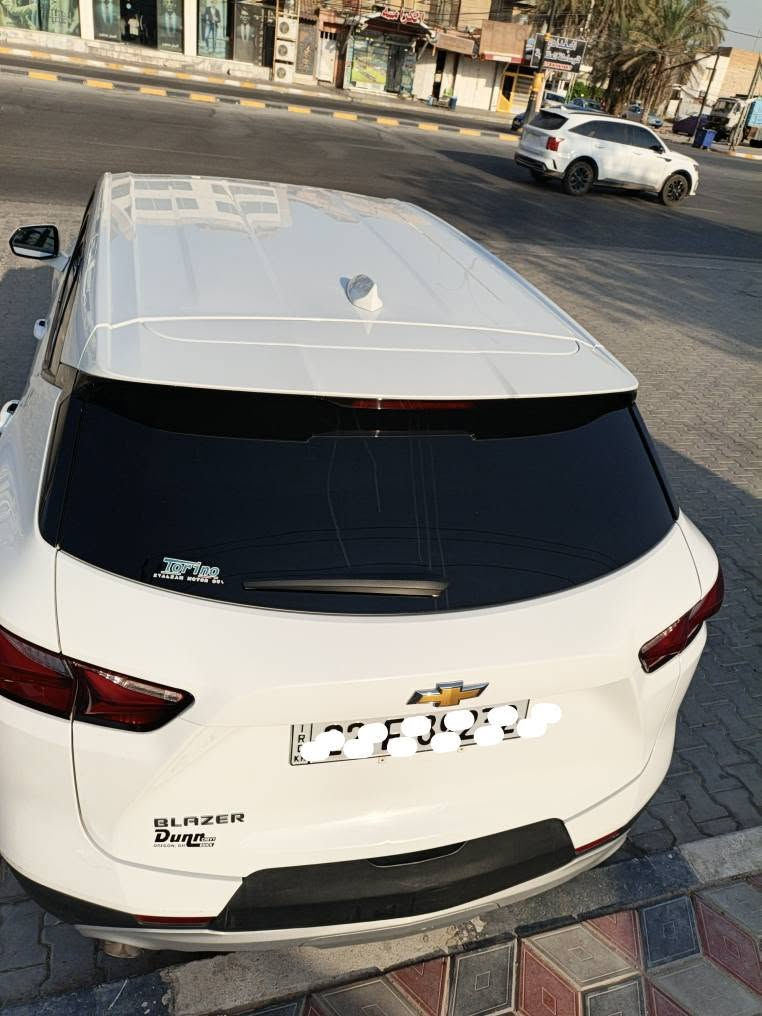 بلايزر 2021 رقم اربيل الجديد حادثها بنيد فقط 

✅ بيع أو مراوس ✅ 0
مواصفاتها: 
6 سلندر 3600 المرغوب 
3 انضمة قياده ( نورمال - سبورت - جليد )
تحديد مسار 
Auto stop. 
سايد بريد دكمه
رادار 
كروس سرعه متفاعل 
شاشه بلادي ابل كار بلي واندرويد اوتو 
كامره دواره 
منفذ شحن امامي خلفي 
تبريد قطعتين امامي خلفي منفصل 
كشن السايق كهرباء 
4 دكم الجام اوتو 

السيارة بيها تخم تاير جديد و منضومة تبريد جديده تبريد ثلج 
مكاني نجف //  *********** اتصل وبيك خير وتدلل النجف, العراق
