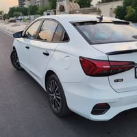 ام جي 5 بلاس • كونفورت • طخة خلفية