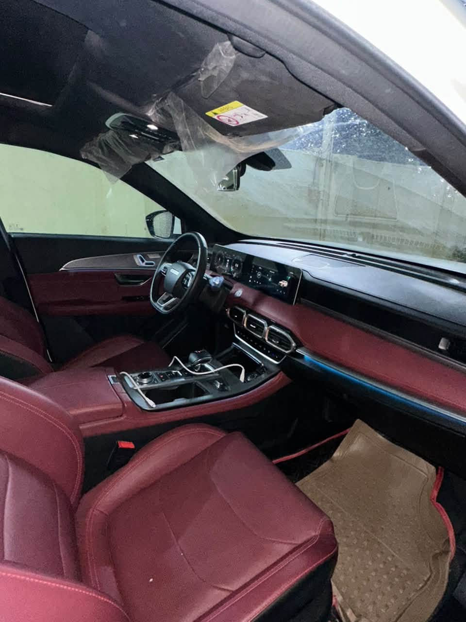 جيتور x70 
ماشيه 13000
محرك 1500 تيربو 
جديده السياره بحالت الوكاله 
نضام ترحيب 
بنورامة 
أناره محيطية 
حساسات خلفيه 
جنطه كهرباء 
نضام كاربلي 
نضام نزول منحدرات
اوتو هولد 
كشن سائق كهرباء 
تبريد قطعتين 
كامره 360 درجه
رادار خلفي 
ضمان شركة 
***********
