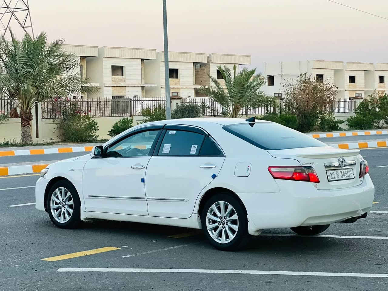 للبيع فقط '
تيوتا كامري وارد خليجي

 الموديل 2008 الون ابيض ثلجي صبغ قطعه وحده صبغ  بدون اي دواخل والباقي مكفول مكينه 2400 vvtبدون لاصرف لابخار كير 

بدون اي عيب مواصفات   

داخل رصاصي

بلاجكتور بلادي بجم كامله كله زينون  

مسجل بلادي شركه

قطعتين تبريد ثلج ثلج

ويل كب كروم 5 جديد وتخم تاير جديد  

حساس خلفي 

تحكم مري جانبي 

4دسك

اواكس 

يو اس بي

اي بي اس 

كير/محرك/صدر/تخم تاير/تخم ويل كب /باتري/كهربائيات/تبريد/تدفئه/ارضيه جلد/دوشمه-كله جديد وبالشرط

رقم بغداد   انكليزي(11)سنويه جديده هزه جديده 

شرط التحويل والغرامات السياره باسمنا 
 ب 106 وبيهه مجال بسيط 

عنوان السياره بغداد ال غزاليه 
***********  اتصال فقط 
*********** واتساب فقط
