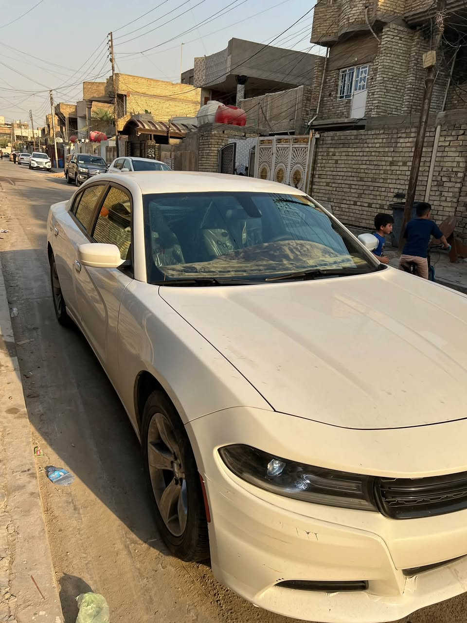 سلام عليكم
جارجر موديل2019 كنديه ماشيه90 سياره جديده بيه ملاحضه تكمه مضروبه مثل ما موضح بل صوره وبس سياره مال بيت ولايسهَ خط سعر 21$🔥 رقم ***********
