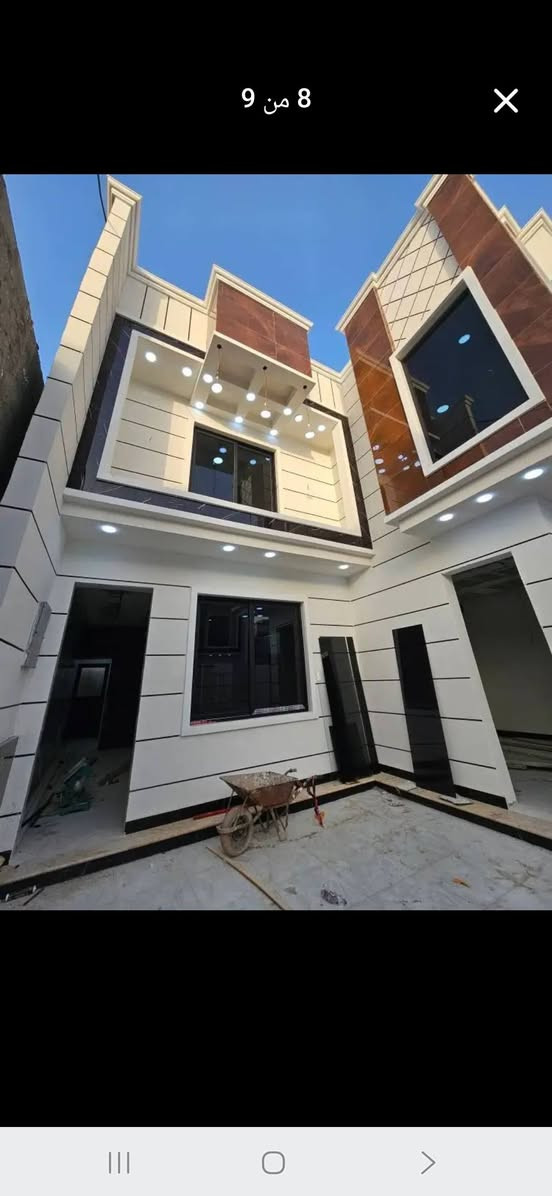 دار سكن حديث وفول مساحة ٢٠٠م طابقين ٦غرف وصالات ٢ومطبخ وصحيات ديوانيه موزع كراج شارع مقرنص ١٢متر ماي مجاري كهرباء منطقة كلش حلوه وقريبه للطريق السياحي الداخلي البصره ابوالخصيب البهادريه طابو باسم عراقي سعره ٢٢٥وبي مجال ***********# البصرة, العراق
