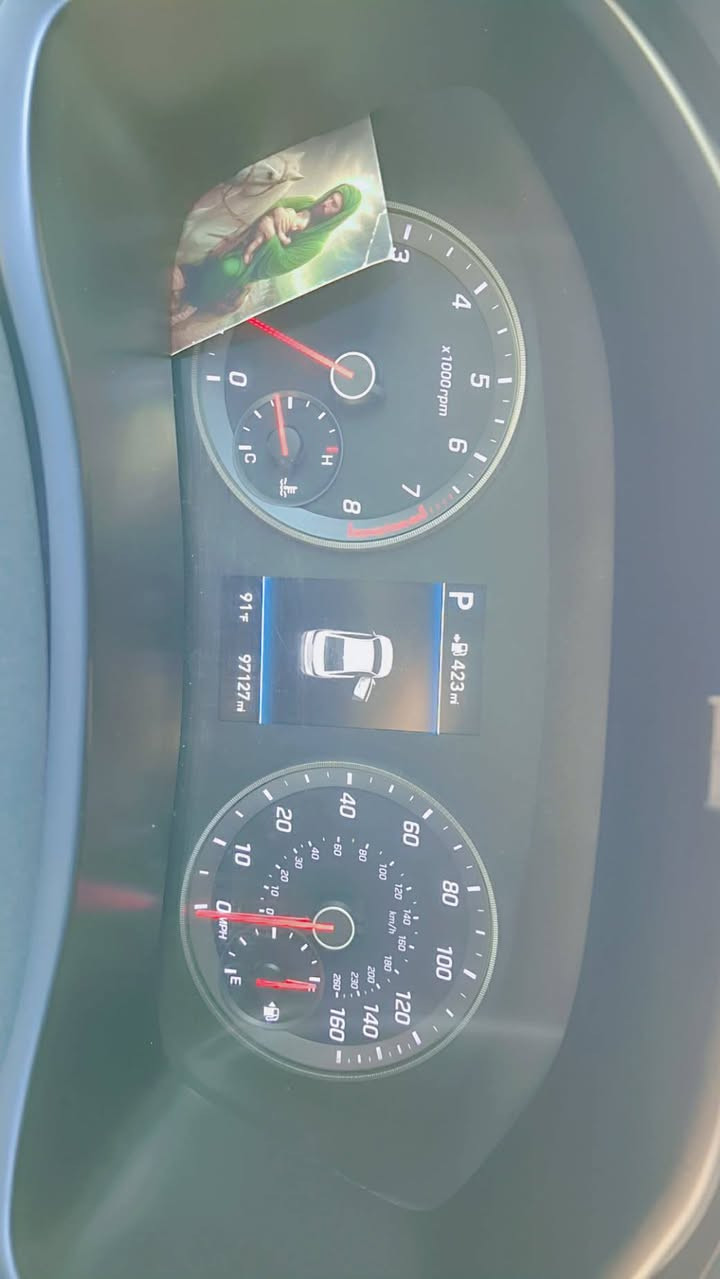 سوناتا موديل 18 فول مواصفات منظومه غاز ايطاليه رقم بغداد باسمنه 
بصمه 
فتحه 
شاشه 
كاميرا 
حساسات 
كشن كهرباء 
مساج بالكشن 
تحديد مسار
هاند بريك دكمه 
توقف ذاتي 
تنبيه خروج عن المسار 
رادارت 
نقطه عمياء 
وهواي مواصفات 
حادث جاملغ امامي جهة السائق تبديل والبنيد بيه بارد قليل 
للاستفسار ***********
