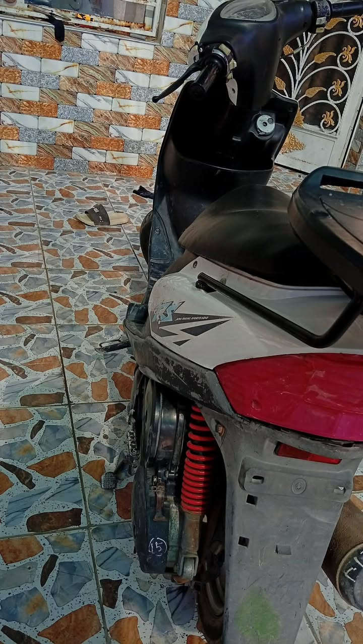 اسلام عليكم دراجه ماكس عدله
خير من الله دراجه نضيفه شوفت عينك مكينتها ناعمه حلوه
ادراجه كلها شغاله مانقصها اي شي سعرها 500 وبيها مجال
 مستعجل عل بيعتها +هذا مو سعرها لان دراجه تسوا اكثر 
هذا رقمي *********** عنواني حله مركز

