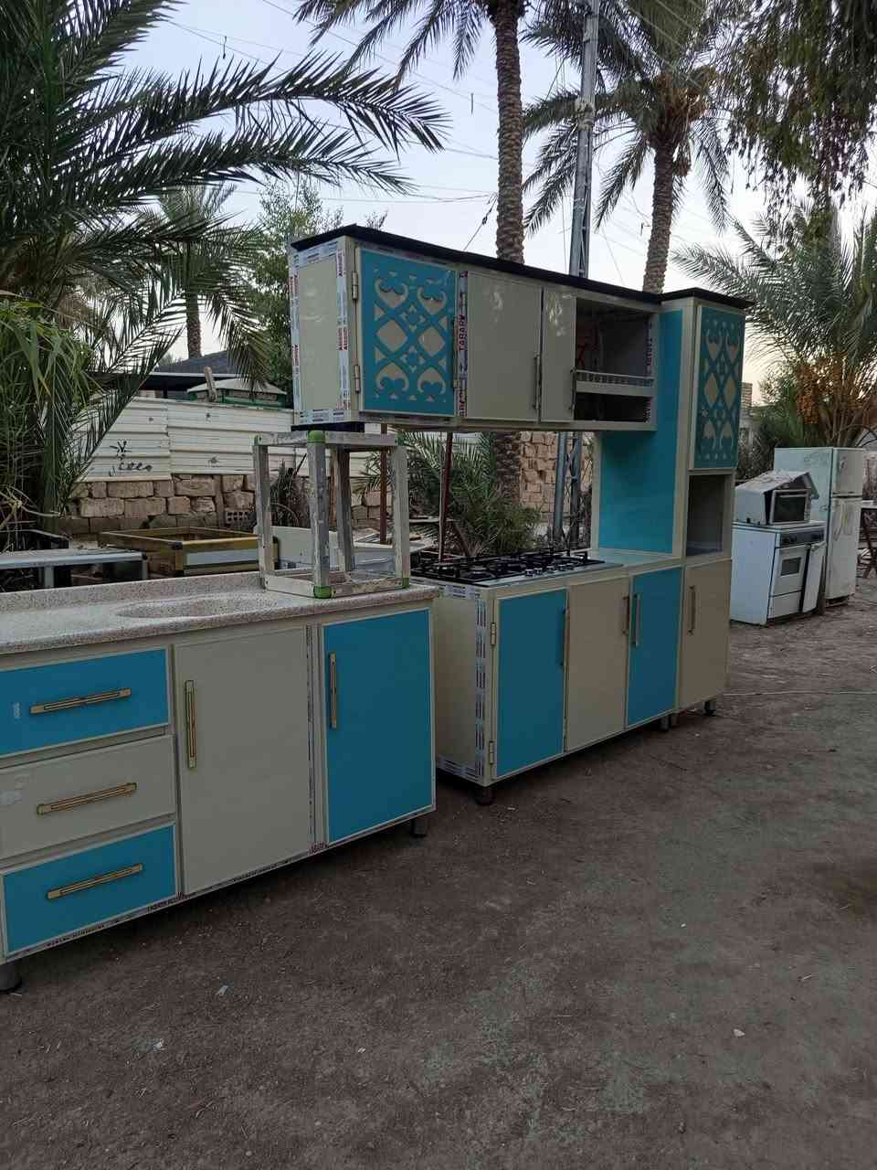 كاونتر 5 قطع 3 امتار ونص 
جديد  مع طباخ بلازمه إيطالي 
وشافطه سعر 350
توجد خدمة توصل بكرو
الشراي يراسل الصفحة أو يتصل *********** أو وتساب
