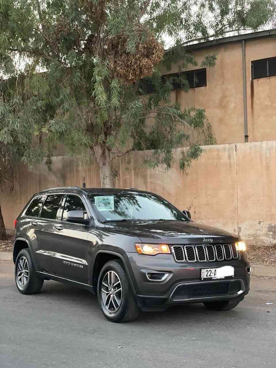 Jeep grand Cherokee limited جيب كراند شيروكي ليمتد2017

للبيع 👍 

 سيارة رقم اربيل دولي.  ✅.  باسمي كلشي جديد

سعر :183 💸و مجال 

حجم المحرك : 3.6L(6سلندر )مامفتوح👌

ملاحظة :كلين بدون. صبغ بدون ارباك. بس ٢-٣ مكان شبر شبر pdr. لون. سياره نفطي ✅ 

الموصفات :ليمتد. عدا سلايت.   داخل اصفر👌

فورويل 4x4

شاشة الكتروني 

بصمة تشغيل

بصمة ٢ ابواب

تشغيل عن بعد (𝐑𝐄𝐌𝐎𝐓𝐄 𝐒𝐓𝐀𝐑𝐓)

شاشة دشبول ديجيتال)

رادار خلفي 

حساسات خلفي 

نظام : 𝐄𝐂𝐎

نظام : 𝐍𝐎𝐑𝐌𝐀𝐋

نظام : 𝐒𝐏𝐎𝐑𝐓

كشن خزن و بارد و هيتر 

تحكم استيرن 

استيرن هيتر

تبريد لمس

تبريد مركزي 

لايتات عدسة بيلادي

ويل ليمتد كروم. بلادي

وبعد هواية مواصفات …

‏ ‎تفاصيل اكثر الاتصال علی ارقام التاليه 

‏ واتساب-كورك

☎️[***********]

عنوان📍اربيل أربيل, العراق
