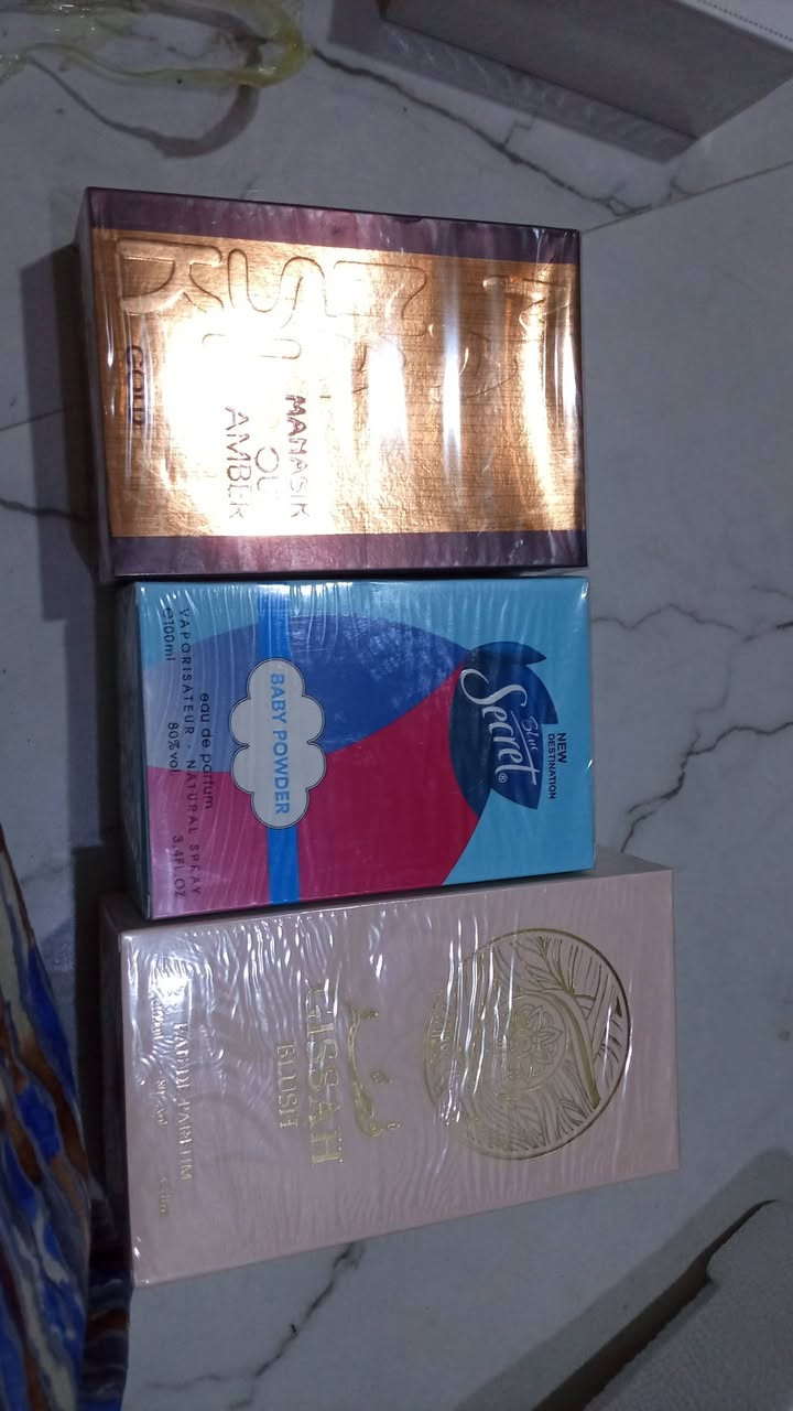 عرض عطور الحجم كبير والعطر مالتهن كلهن طيبات مايعجبج يرجع بيد مندوب عرض 3 قطع ب10 وتوصيل الف دينار فقط للحجز والتواصل وتساب *********** أو مراسلة صفحه

نص مكتوب في الصور:
- عطر سكرت
- حาลتي اليوم، 8:09 م @toulay.7 88 مشاهدة ترويج
- سكرت الوردي تاخذين 3 عطور ب10 وجايج دوام يضلن سنه عندج كله