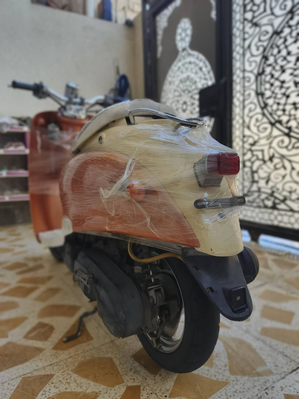 السلام عليكم دراجه عبد الحليم نثيه درجه بلسليفون بمعنه الكلمه بغري ما مفتوح بيهه دراجه حلوه ونضيف دراجه ناعمه سرعه ومعدل وشلعه فول الدراجه جديده بسليفون مكان الدراجه 📍 ميسان العماره الجمعيات السعر الاتصال على الرقم و الاستفسار عن باقي الاشياء الاتصال *********** علي أبو رضا ✨
مع تحياتي لكم ❤‍🔥✨🔒
