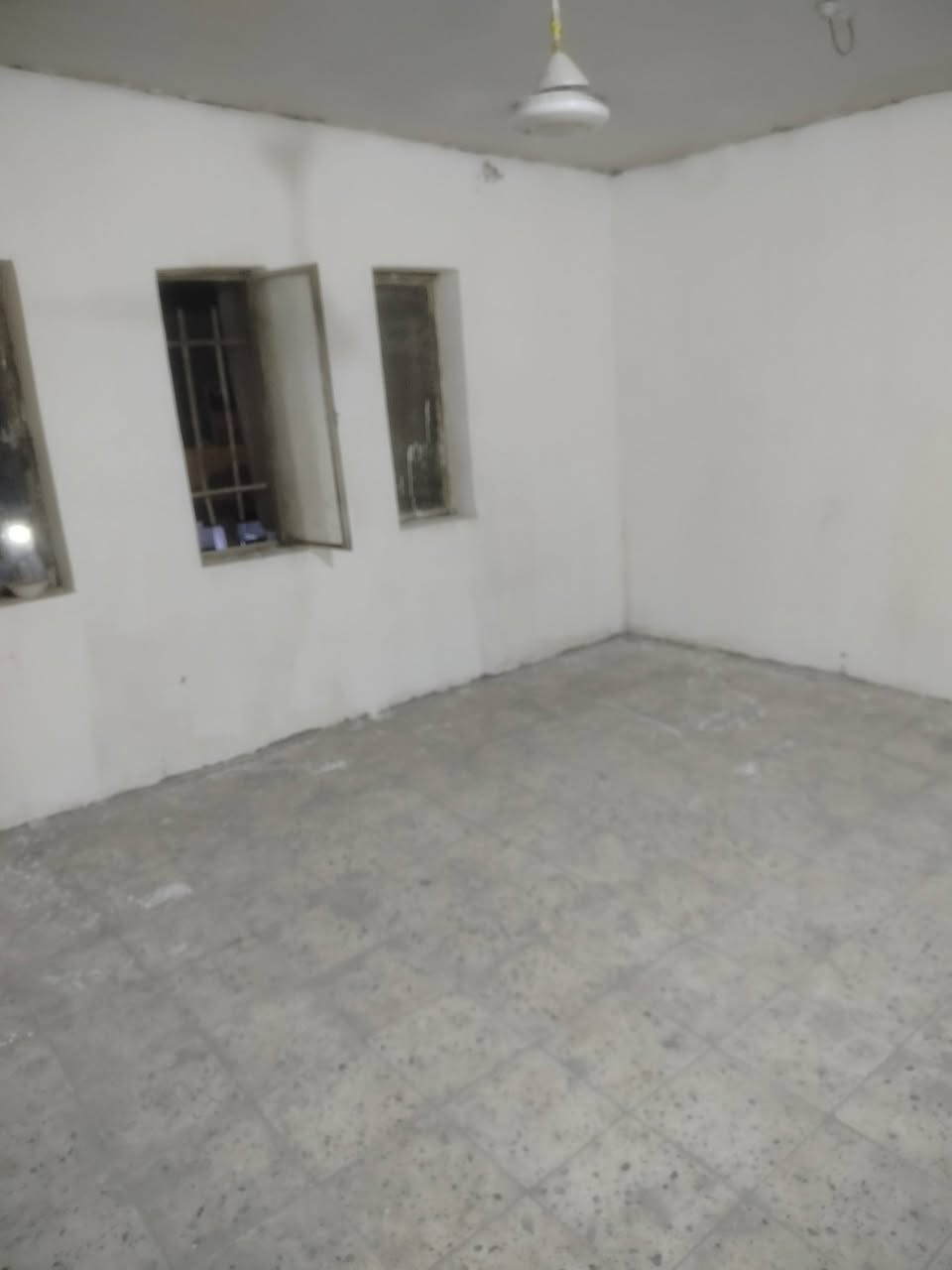 بيت طابق واحد للأيجار في حي الخضراء المساحه 200م يحتوي على 

2 غرف منام صاله استقبال مطبخ صحيات كراج 

للأستفسار الأتصال على الأرقام التاليه 
***********
*********** واتساب

كما نستقبل جميع عروضكم وطلباتكم التجاريه والعقاريه
