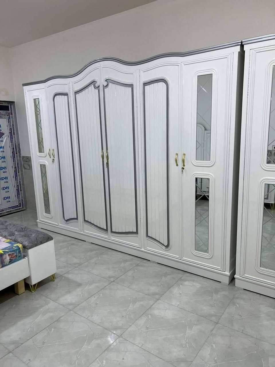 للبيع غرفه نجارن عراقية درجه اولى صبغ حراري مستعمله 7 اشهر العنوان حله نزلة سعد بيجو للاستفسار الاتصال على الرقم ***********

