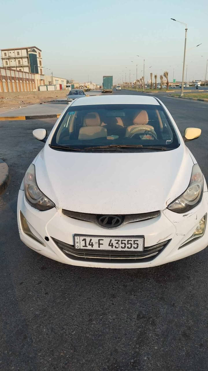 الانتره 12 خليجي مكينه 1600 تبريد منظومه جديد حداديه جديده عنوان بصره ابو الخصيب رقم *********** سعر 70 بيه مجال البصرة, العراق
