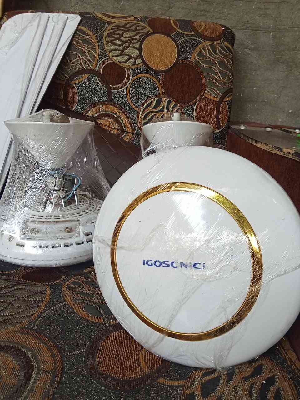 مراوح سقفية • شغالة • نضيف