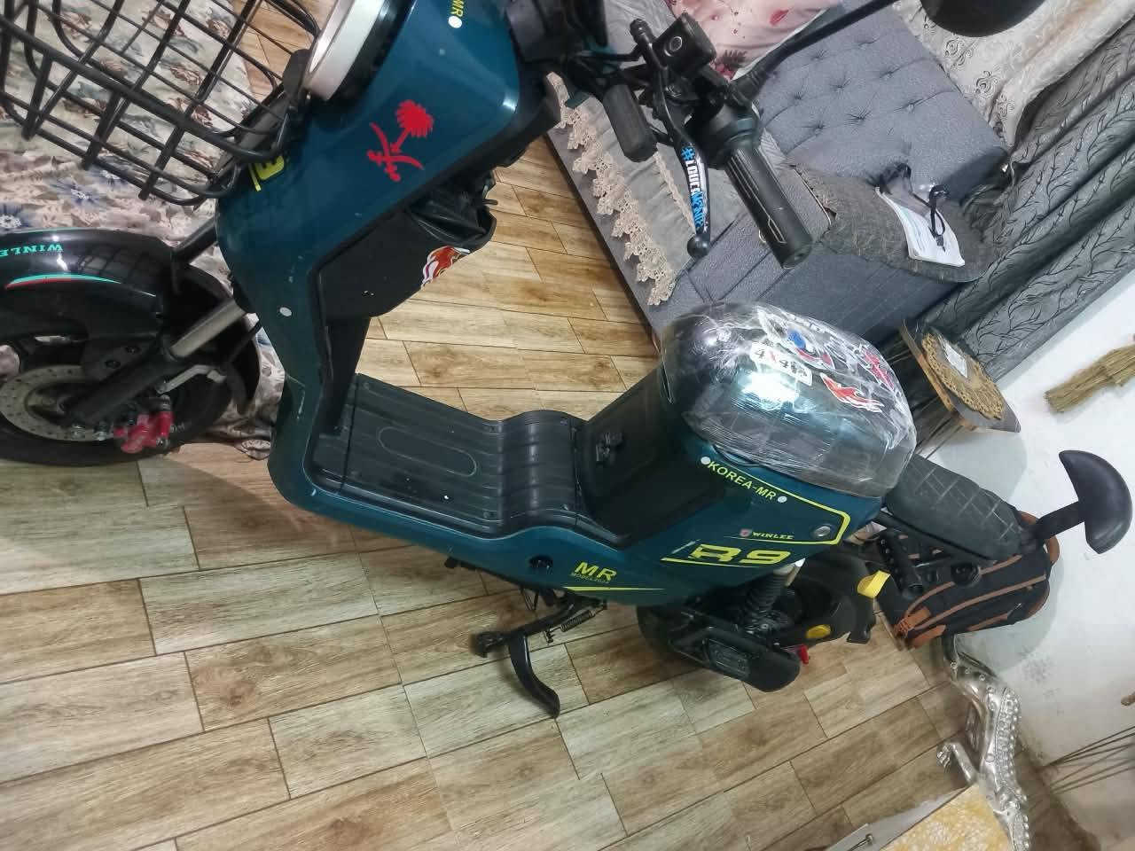 دراجه ار٩ بطاريات اكبار دراجات  كاملة اي نقص مابيها بلوتوث رجوع بك كاملة لوحده  ٣٥٠ نضيف شرط ع فحص هاتف***********بعقوبة
