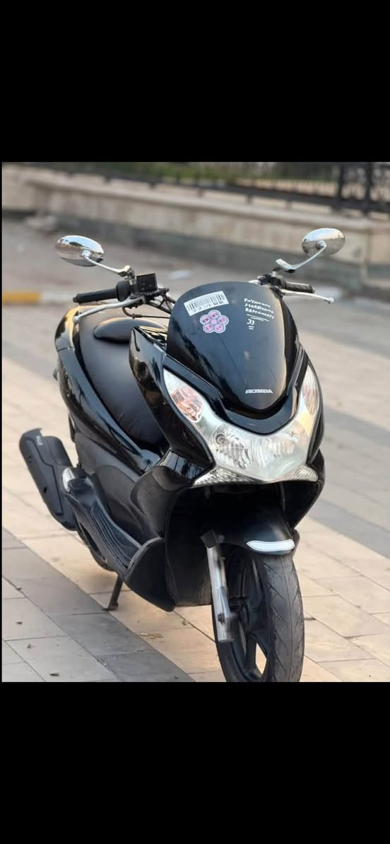 PCX • ١٥٠ • الجيل الاول