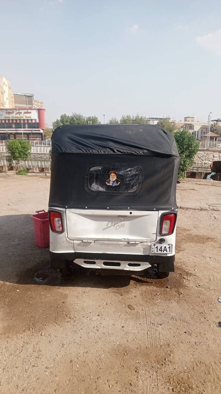 تكتك بياجو موديل 19 اوراق ماشين ب معامله الرقم   
محرك TVS
كهربائيات شغاله 
تكتك جاهزه كبل للشارع  النضافه شوف العين 
السعر 2.500بيها مجال بسيط 
رجاء مو شراي لا تتصل ولا تراسل 
تكتك جاااااهزة كبل للشارع 
***********
