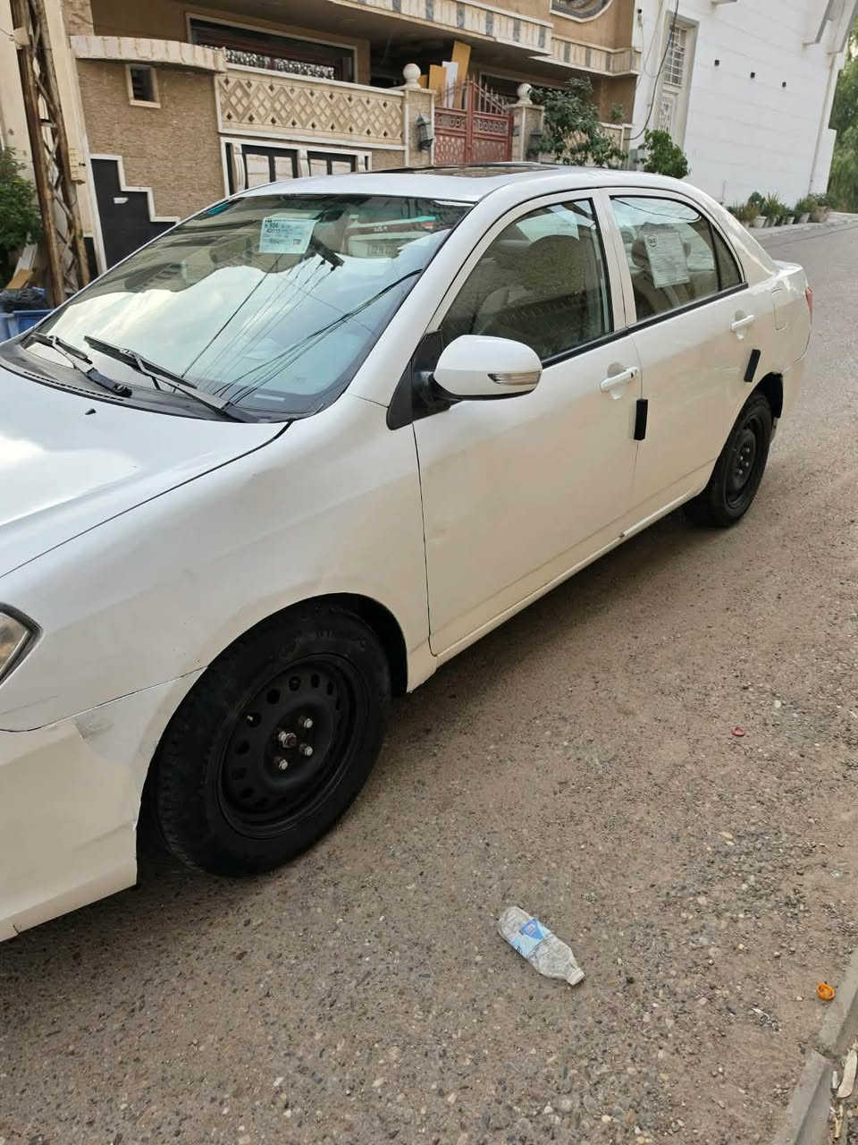 بي واي دي F3 • ٢٠١٣ • مقاعد جلد