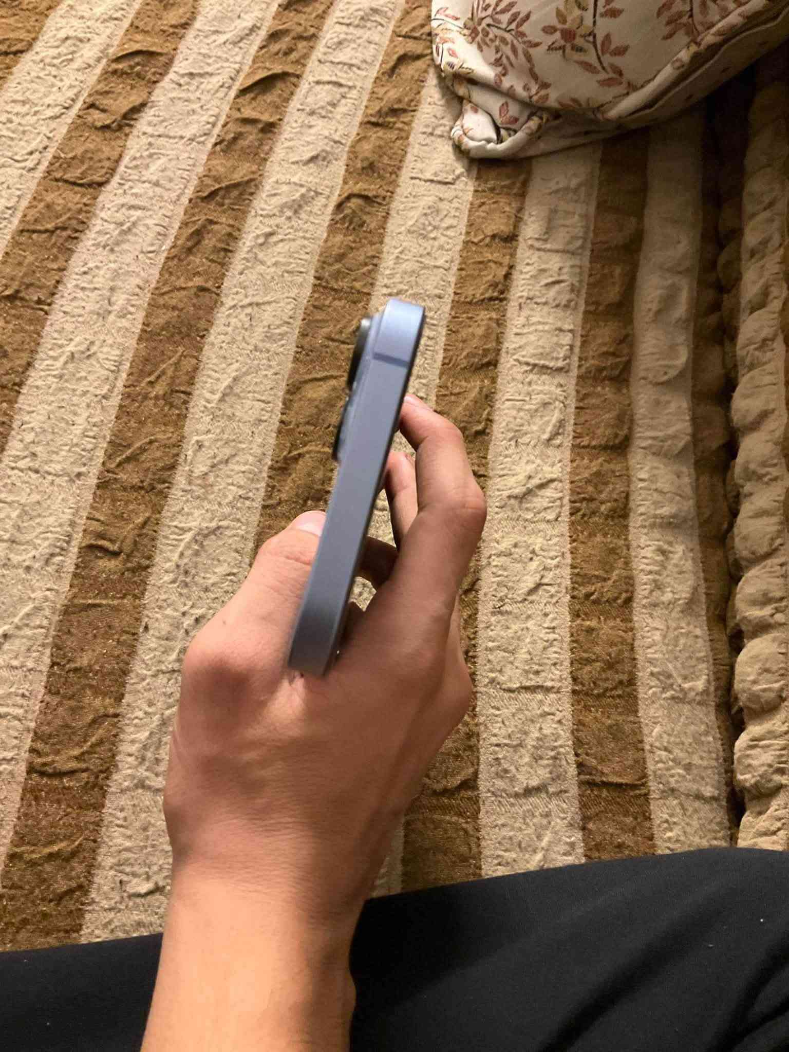 آيفون 14 بلس • ٢٥٦ • بطارية٩٤