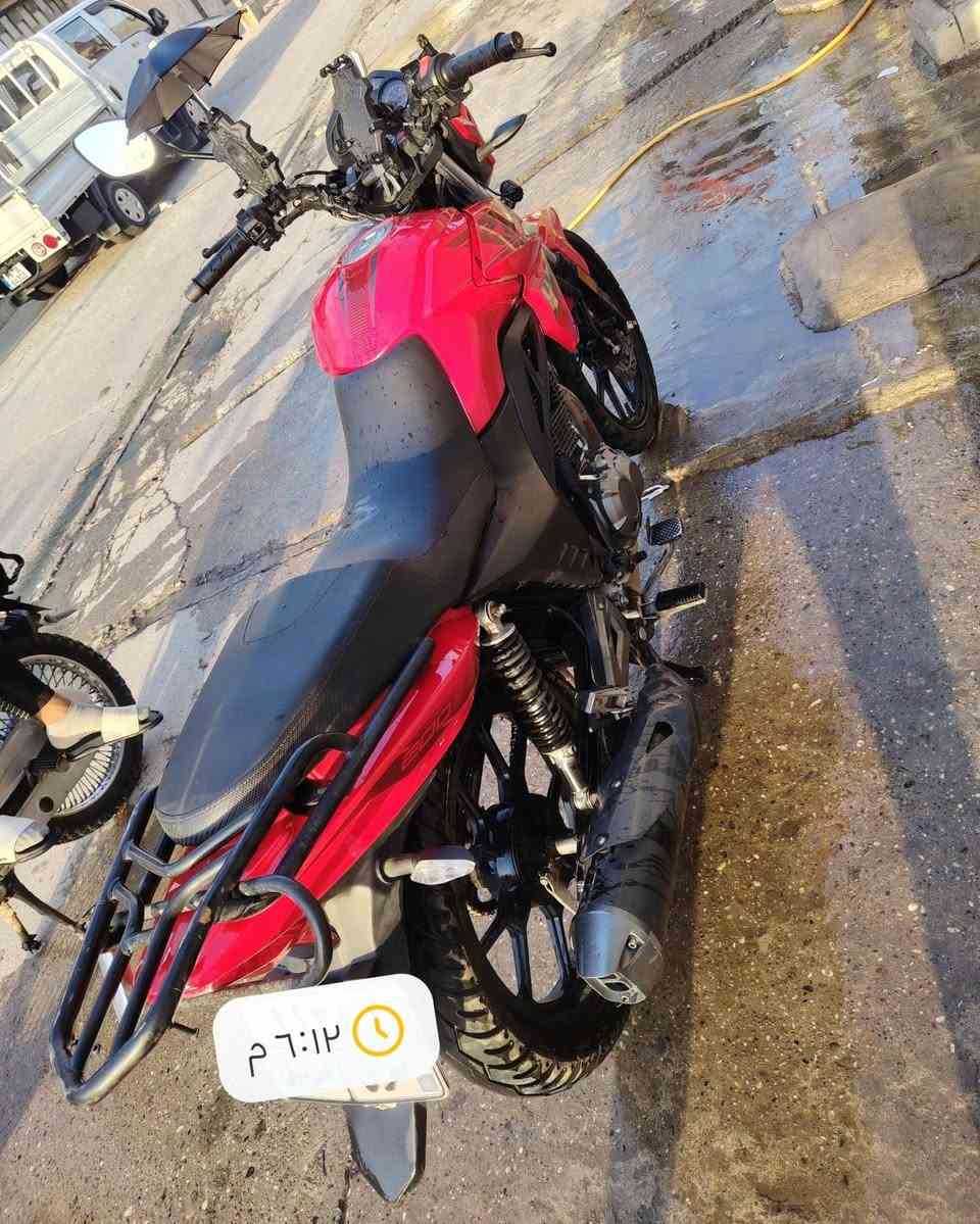 للبيع شباب دراجة RK 200 cc آر كي مكينة 200 سي سي للبيع دراجة نضيفة بحالة الوكالة ماشية 20 ألف  دراجة مرقمة رقمها اربيل بأسم الشركة لوحات عدد 2 دهن شركة يتبدل كل 15 يوم دراجة نضيفة وما ناقصة شي سعرها2300( مليونين وثلاثمئة )***********
