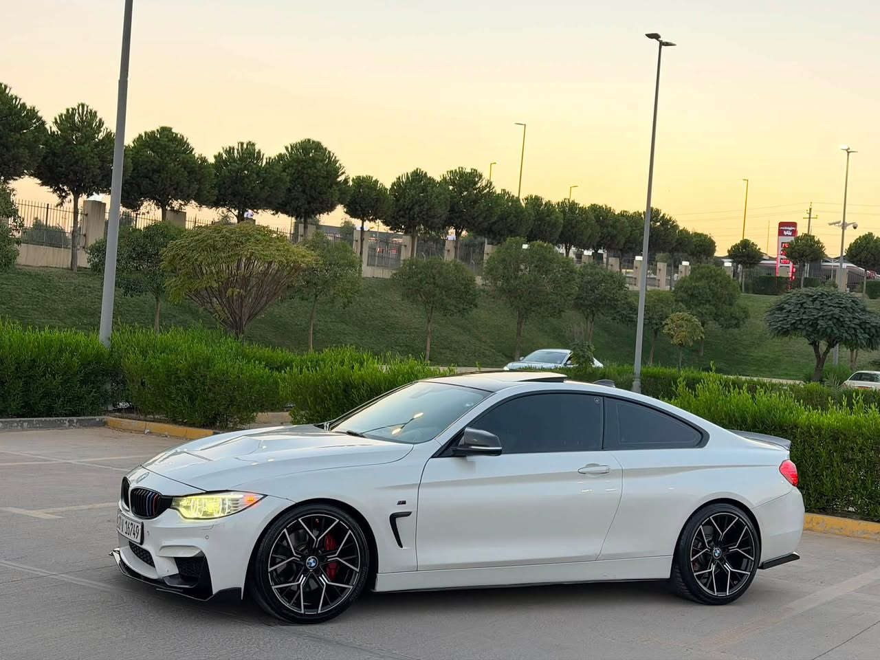 BMW 435i F32 N55
عربي/کوردی
‏بسم الله الرحمن الرحيم
‏ما شاء الله تبارك الله
محرك گير  مكفولل شرط 
‏ 
فوول ١/١

سلايد 
بسمه 
رادار
شاشه كبير 
ماوس
جلد 

مودیل2016
محرک ستە سلندر توین باور توربو
نوادر من عيراق 
ماشیە 130000km
سلاید
کشنات جلد قيسي كاهرباي
کشنات هیتر
رادار امامي و خلفي و حساسات و كاميرات 360
مثبت سرعه
٤نیزام (eco pro,comfort,sport,sportplus)
دفع خلفی
172 مجال قلیل‏
سیارە سیرفز کامل من Motul
مکان سلیمانیە جمجمال 
***********
—————————-——————-————————

‏سلام عليكم ورحمة الله وبركاته بسم الله الرحمن الرحيم‏
Bmw 435i F32 
بۆ فرۆشتن دوو دەرگا
مەکینە N55 i6 twin power turbo
داون پایپ و کات دیلیتە 
اکسلە زۆر زۆر بەقەوەتە ماشاللە
فولل مواسافەتە 
‏١٣٠ km رۆشتوە 
مۆدیلی ٢٠١٦ 
ناو قیسی

شوێن سلێمانی

