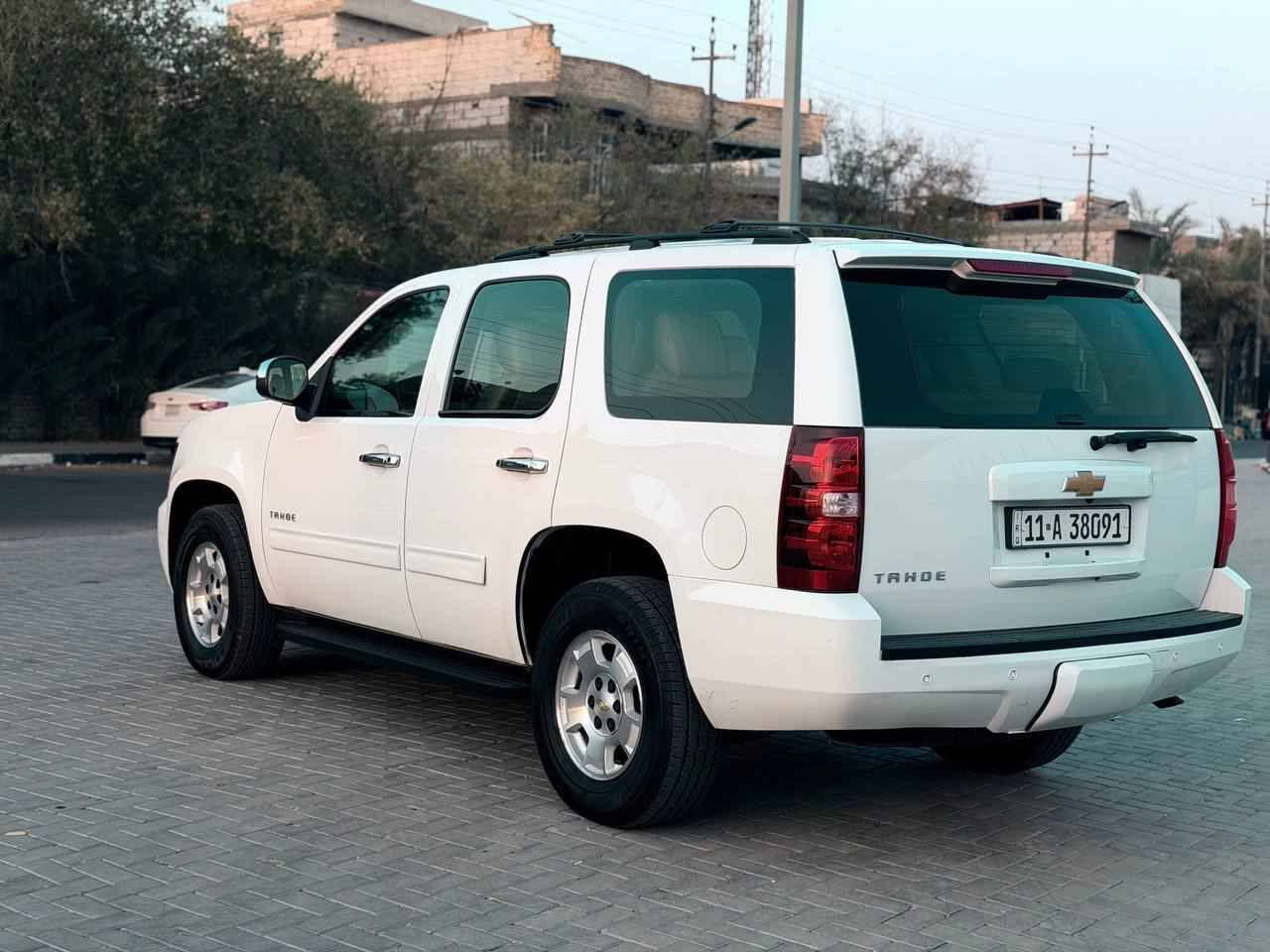 سلام عليكم 
للبيع تاهو 2014 خليجي
كفالة عامة من كلشي – مكفولة وجاهزة للأخير
مواصفات LT – داخل عسلي – فول عدا الفتحة – جديدة كلش
محرك – كير – تبريد – حدادة – تاير كلها جاهزة
الف ما تصرف عليها ماشيه 140 الف كيلو متر 
رقم بغداد – تحويل ثاني يوم

📍 الموقع: البصرة – المعقل

💰 255 ورقه 
📞 للاستفسار: *********** البصرة, العراق
