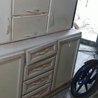 كاونتر الامنيوم يحتوي على كاونتر مع ملحق 3 ابواب طول مترتين بدون سنك م...