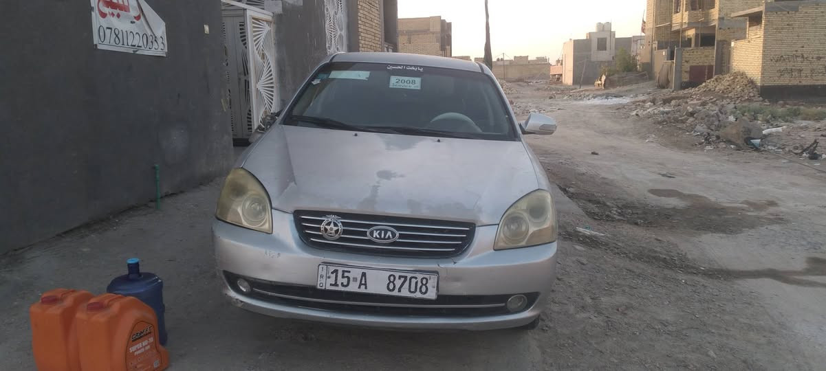 كيا اوبتيما  موديل ٢٠٠٨ سابقا مكفوله بس جراد وشخوط بسيطه وارد كوري صار بيها هذا الحادث ابيعها على وضعيتها سعرها ٦٧ مكانها ناصريه الإسكان الصناعي وهذا رقمي ***********
