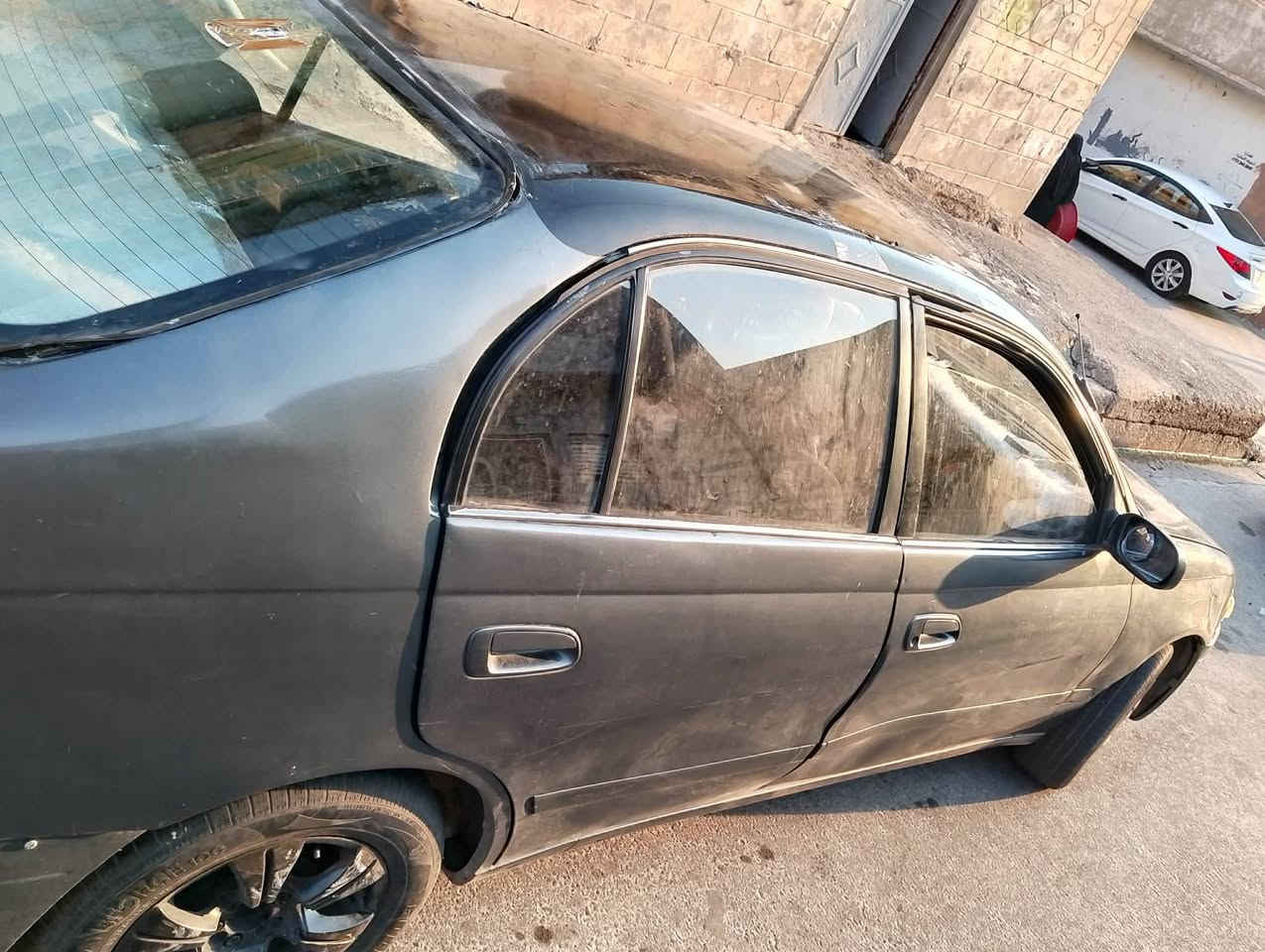 سياره فرخ بطه للبيع السعر28اوبيها مجال كاربون بنزين بيها محرك كير نضيف             ‏‪***********‬‏
