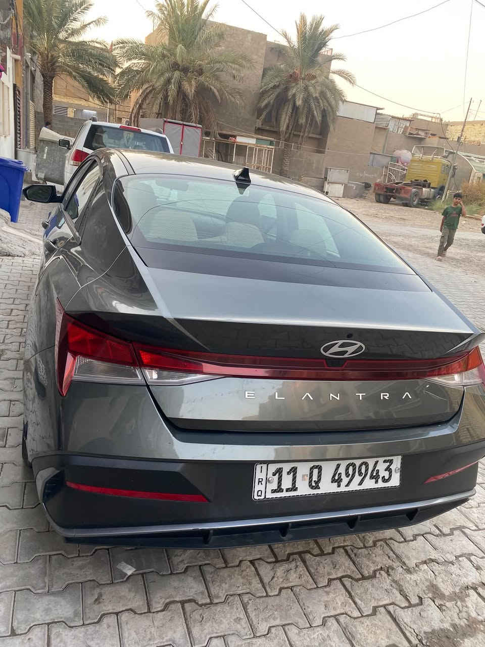 السلام عليكم 🌹

🚘 للبيع النترا موديل 2024
🔹 فول مواصفات عدا الفتحة
🔹 البيع أو المراوس حسب قناعة

✨ المواصفات:
• تقديم وترجيع على البصمة
• تشغيل عن بُعد
• أنظمة قيادة ذاتية
• شاشة متصلة
• رادارات أمامية وخلفية وجانبية
• وغيرها هواية مواصفات مميزة
.الحادث مرفق في الصور نص بنيد بارد وصبغ 
و4 اصابع بارد بيه فقط 

⛽ منظومة غاز جديدة، ما صارلها هواية من شديتها
🛞 تخم تاير أندلوسي أبو الخط 
🛞ممشى السياره 13 mi

📍 العنوان: بغداد – الشعلة
💰 السعر: 154$
📞 الرقم: ***********
