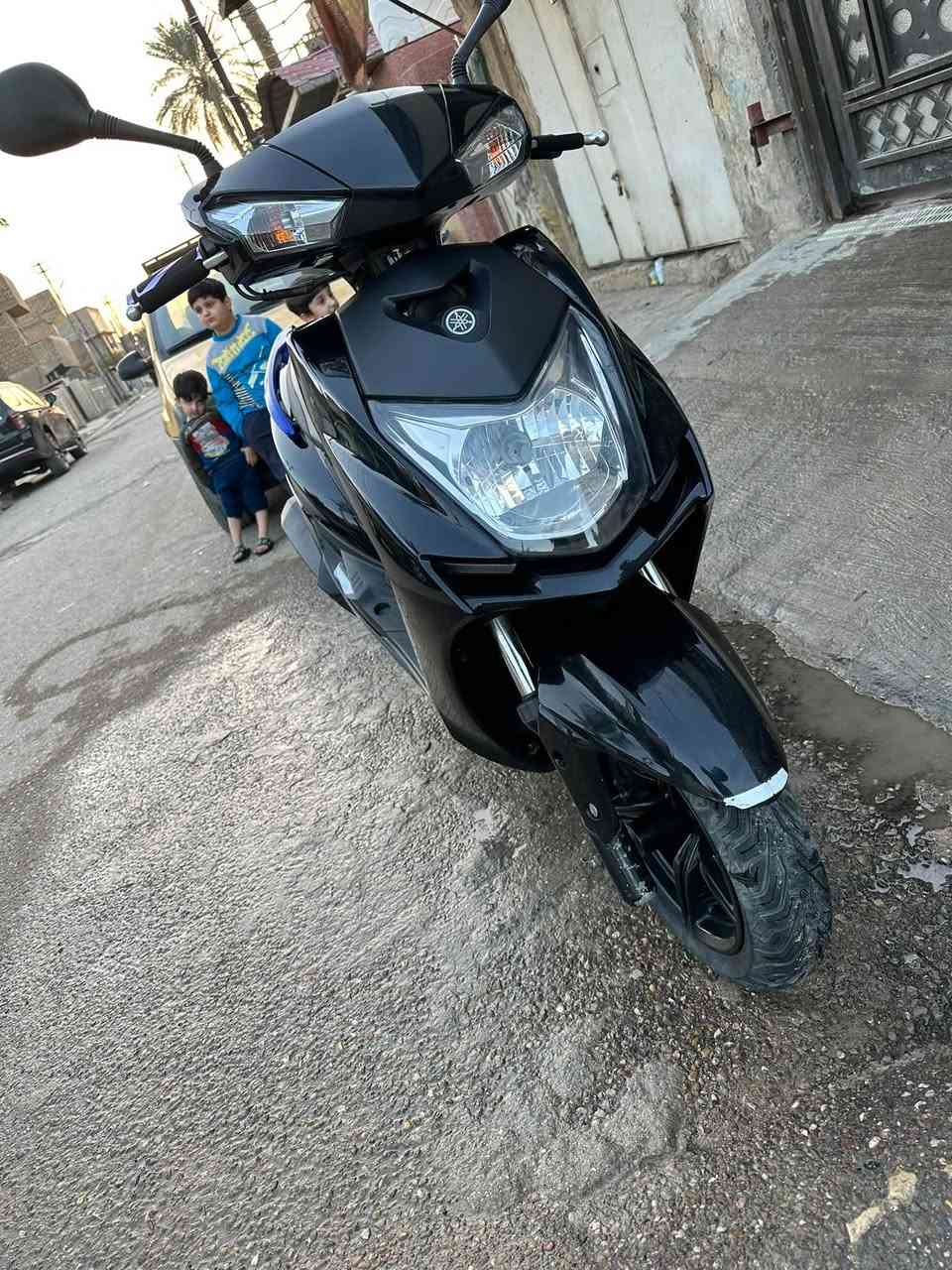 سكنس شمعه موديل 2020
دراجة كاملة مابيها اي نقص 

ماشيه 23 الف 
جايه من بره بلاديه ماملعوب بيها جيب فيتر وياك وتعال وافحص براحتك
لون اسود لامع 
مكاني بغداد الزعفرانية
بانزين كله محسن ودهن موتل ماحطلها غيره
السعر 1800 الف

متواجد خاص وعلى الرقم او واتساب
***********
