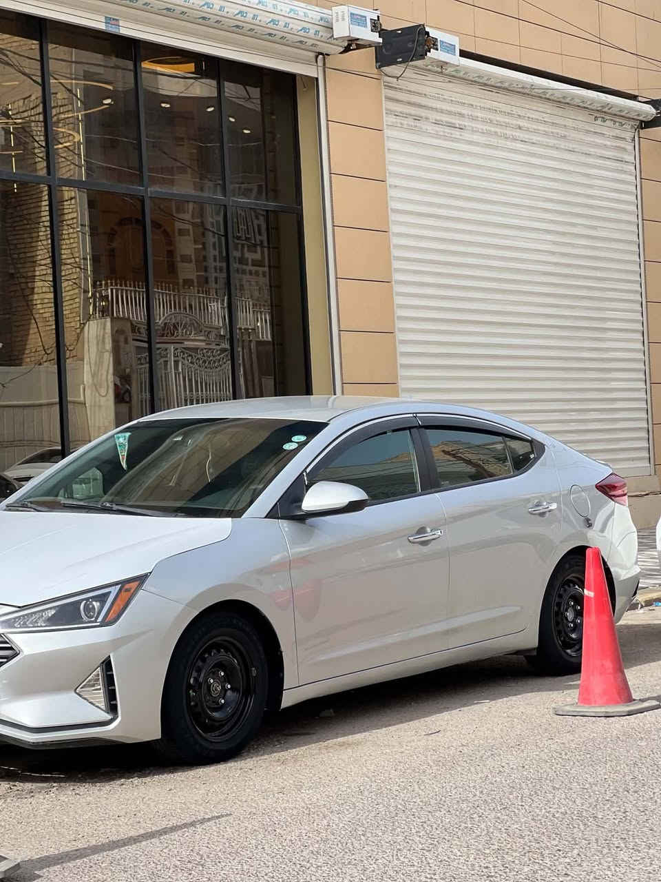 النترا موديل 2019 امريكي
كير مكينه حداديه تبريد مكفولات
ضررها موجود بلسونار + ضربه بلهلال جوملغ الخلفي
عكس السايق
مكانها حله لتواصل ***********
سعرها 133 بيها مجال بسيط
