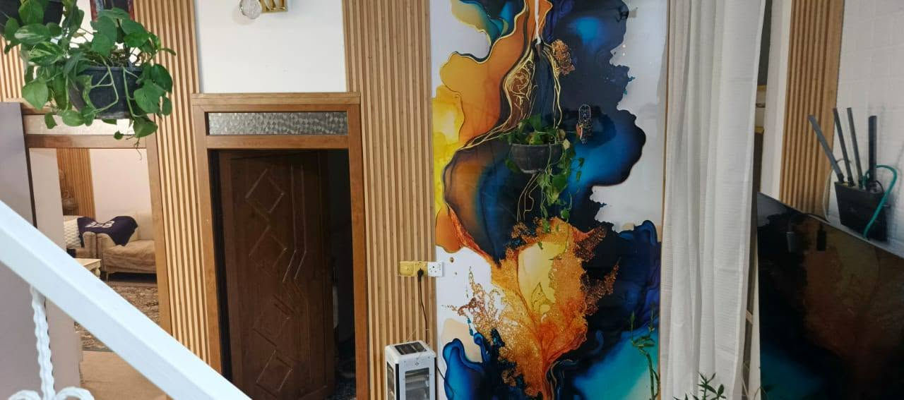 بيت ملك صرف 103 متر بالجمعيه قرب فلكه سيد الاسعار مؤثث بالكامل للبيع عباره عن منزل مربع من اصل 205 متر مناصفه يقع بالخلف من المناصفه وله ممر متر للدخول إليه التواصل على واتساب الرقم *********** السعر 300 مليون قابل للتفاوض خمس غرف نوم و خمس صحيات كونكريت مسلح بناء حديث
