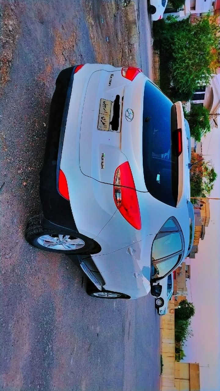 هۆندا تۆکسۆن 2013 یەک پارچەی سبوغە بێ داخلی موسەفات فولە بەس سلایت نیە بۆ زانیاری زیاتر پەیوەندی بکە ***********
