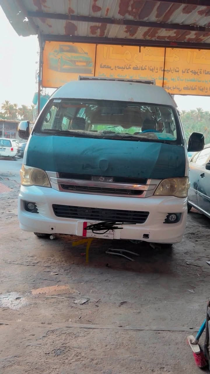 جنبي عالي موديل14 رقم بغداد
منضومة غاز 80 
باب سلايت كهربائي 
لايت زنون 
تبريد خير من الله شاد سبلت 
دوشمة جديدة 
 سعر 125  وبيهة مجال 
مكان السيارة بغداد جسر ديالى 
رقم صاحب السيارة

***********

