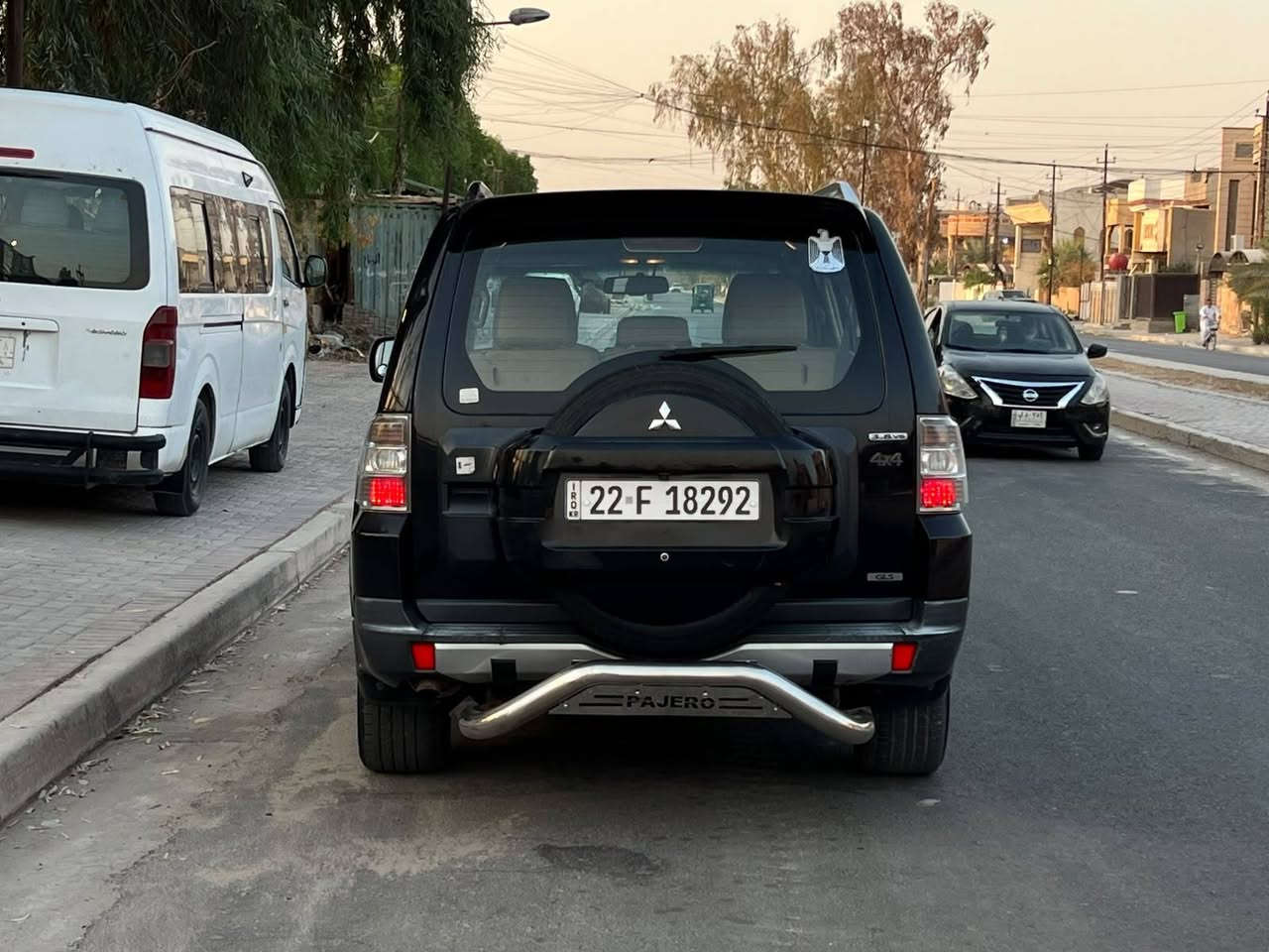 باجيرو خليجية موديل ٢٠٠٨ رقم اربيل سنوية لل ٢٠٢٩ تحويل مباشر سيارة كلش نضيفة استخدام شخصي 

محرك وكير بلاديات ممفتوحات ع وضع الشركة 
حجم المحرك ٣٨٠٠
كير اوتماتيك 
تبريد ٣ قطع
٧ راكب 
فور ويل دفع رباعي 
صدر جديد تخم تاير جدبد السعر 90 بيهة  ***********
 مكاني بغداد
