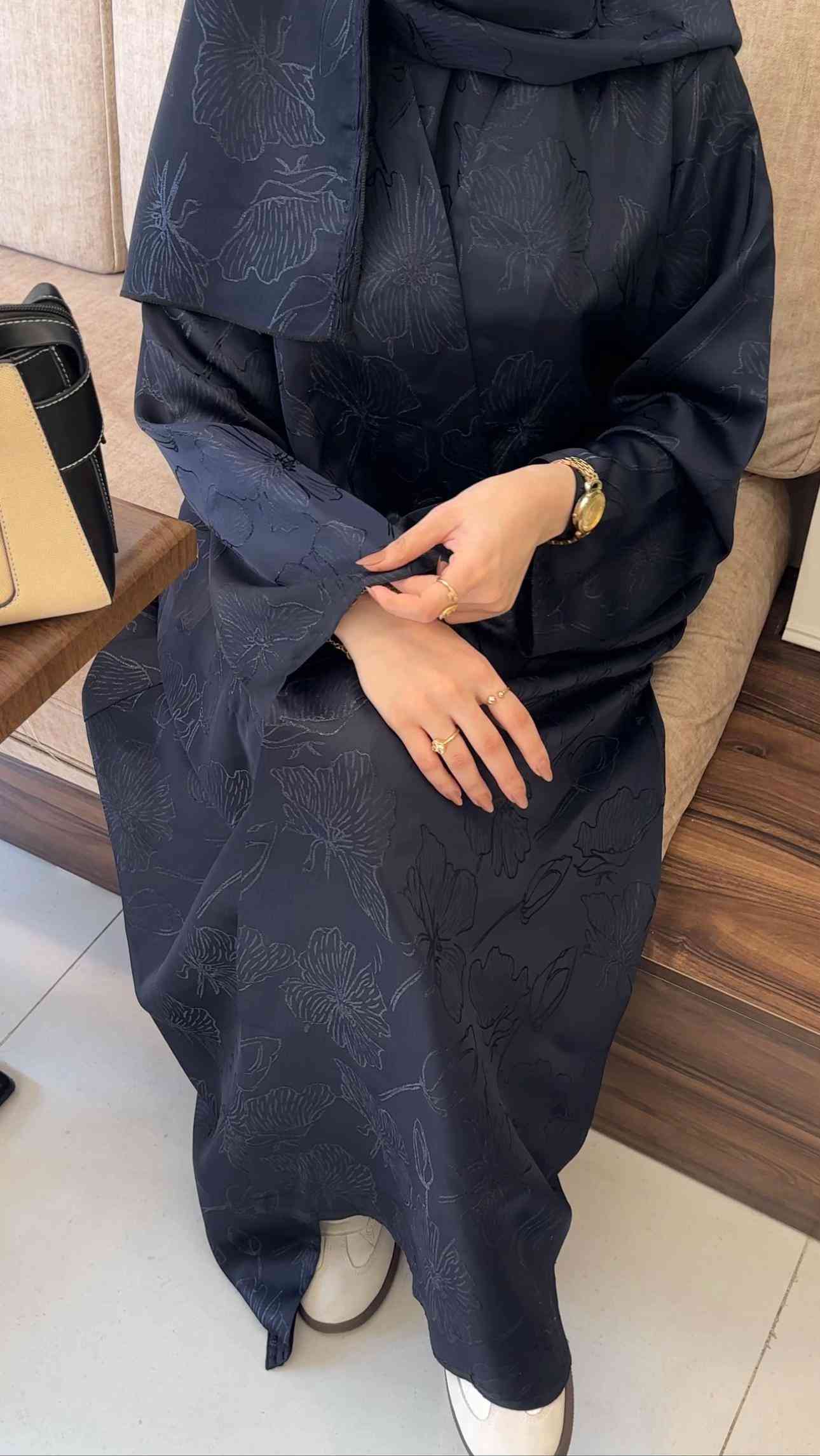 للحجز واتساب *********** #رفل_للعبايات 
