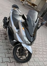 PCX • ١٢٥ • وارد كوري