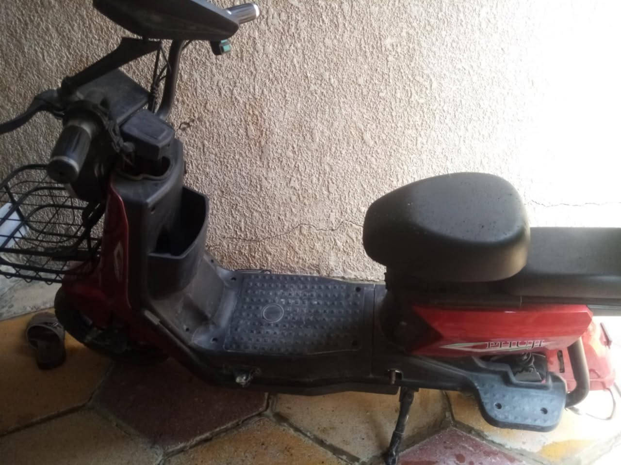 ٢٥٠ بيه عطل واير باتريات جدد بلباكيت بلغزاليه
