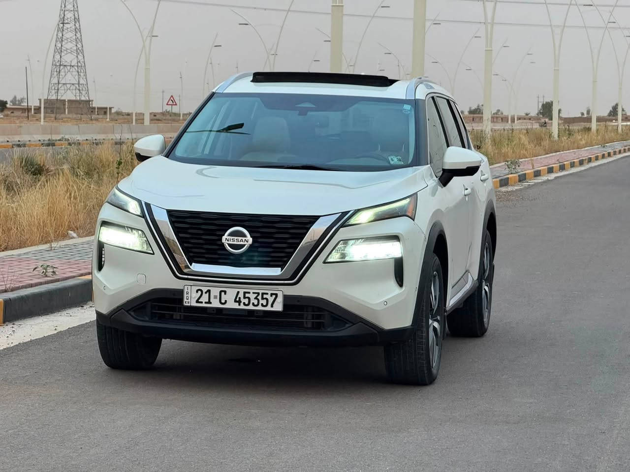 نيسان روج البيع او مراوس  موصفات SL 1/1
السعر نار 170 بيها مجال حادث ربع جاملغ صبغ ***********
