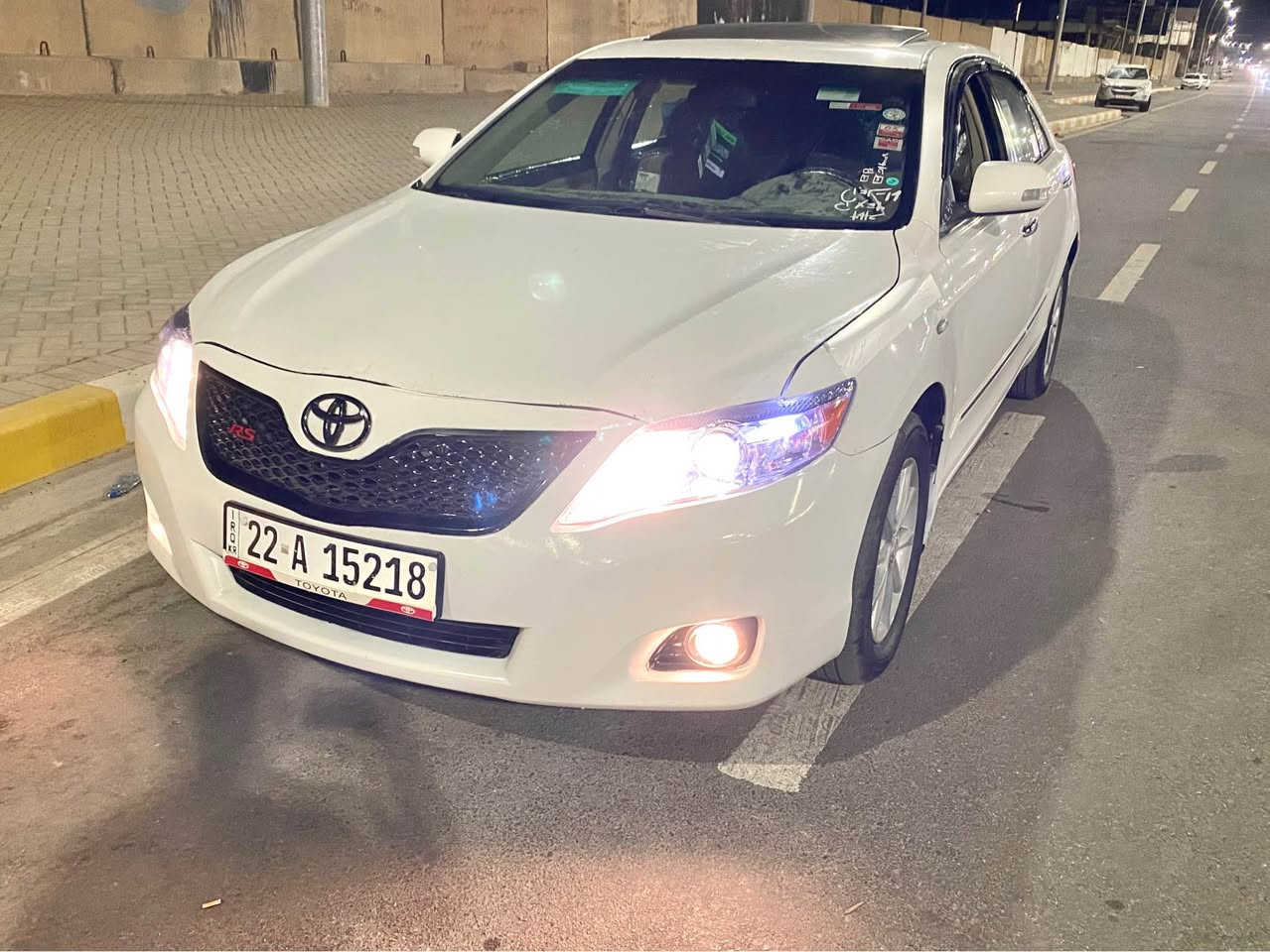 كامري خليجي 2008 فول مواصفات  GLX
رقم أربيل انكليزي 22
رقم و سنوية جديدة 2029 شهر ال 2
محرك 4 سلندر حجم 2400 شرط
 كير ومحرك بدون صوت وصرف وبخار وتنقيص
سقف سلايد روف / كشن كهربائي
تحكم استيرن طرفين / تحديد سرعة
طخم صدر امامي خلفي شرط
منظومة لايتات زينون / تخم تاير جديد لوك
ترايها كلش حلوو سيارة جاهزة 100%
كهربائيات + تدفئة + تبريد ثلج  ❄️ شرط
تبريد قطعتين / داخل السيارة الأبواب مطعم صاج مكاني كركوك - إسكان قرب مستشفى أزادي
شرط التحويل والغرامات
سيارة مكفولة كفالة عامة من الصبغ والتبديل 
ماعدا شبر كارت بالهلال الخلفي 
سونار موجود عندي
سعر 104 $ بيها مجال للطيبين🌹
آسيا واتساب ***********
كورك              ***********
اعتذر عن الاقساط والمراوس فقط بيع اخوان 🌷 كركوك, العراق
