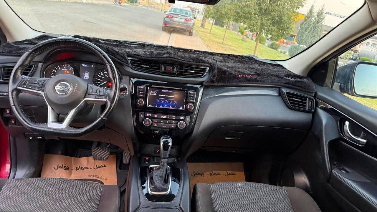 Nissan Rouge 2022
فوفول مواصفات
سلايت - بصمه-كوشن هيته ر
گير و مەکینە بەشەرت
بۆنیتی سبوغ ، بسته ك ده ركه ى سايه ق سارده كوته ، چاملغى سايه ق گورايه
سەنەوی نوێیە تا ٢٠٢٩
هیچ مەسرەفی تێدا نیە
سیارەکە نمونەیە لە جوانی

*********** Singapore
