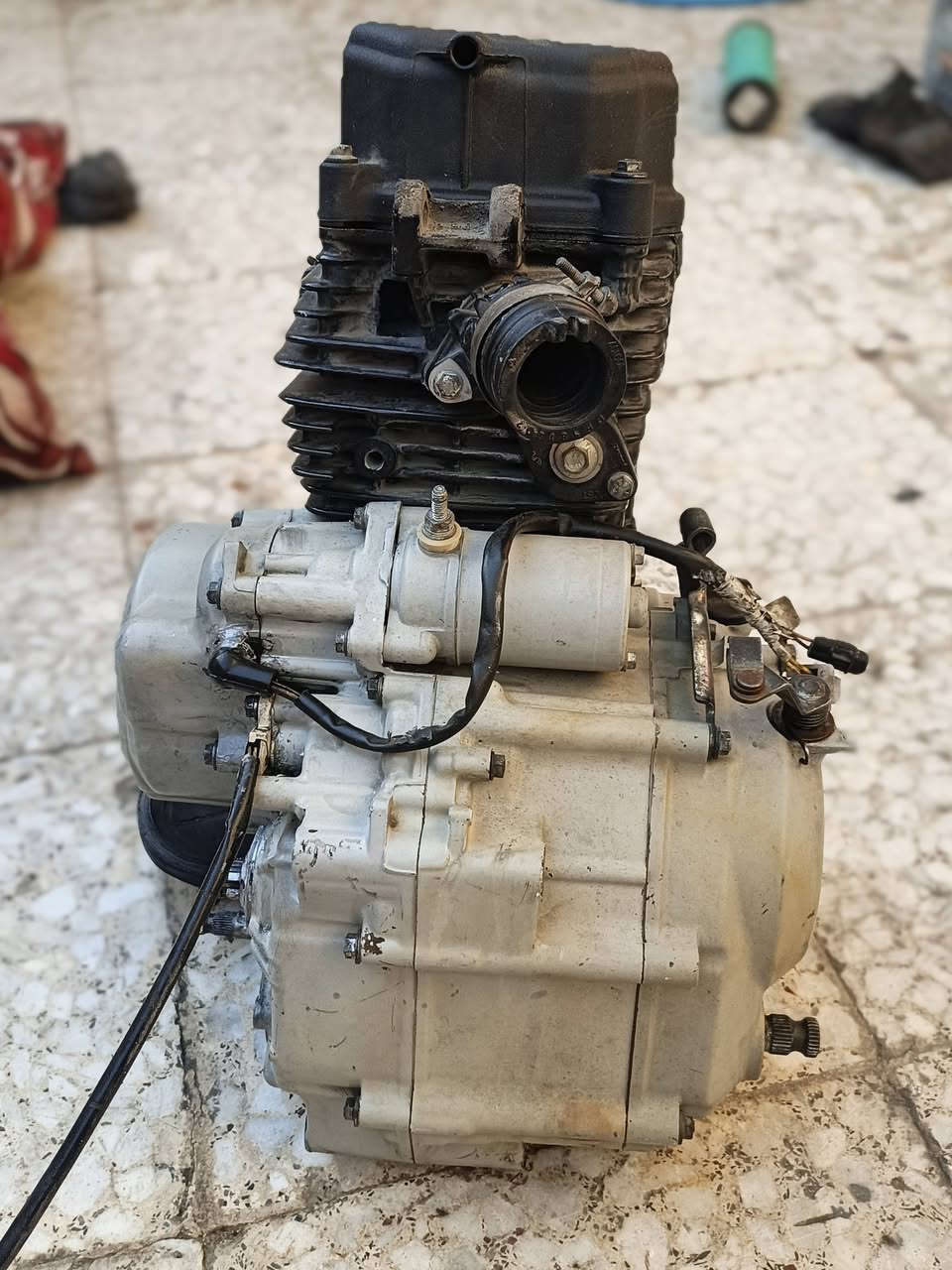 مكينه دراجه بوكسر مجفته مره وحده على ايدي تجفيت شركه ما بيها لا تبخير ولا صوت خرسه لمكينه جبناتها طاكه ومبدلهن  مرتبها بسلكون حراري لان ما ضبطها الي ولا مصلح ختاريت هاي طريقه اضبط لموقع البصرة كرمة علي  سعر 450 الف  
رقم ***********
