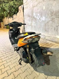 ايون نوزل • معدلة • خلفي رياضي