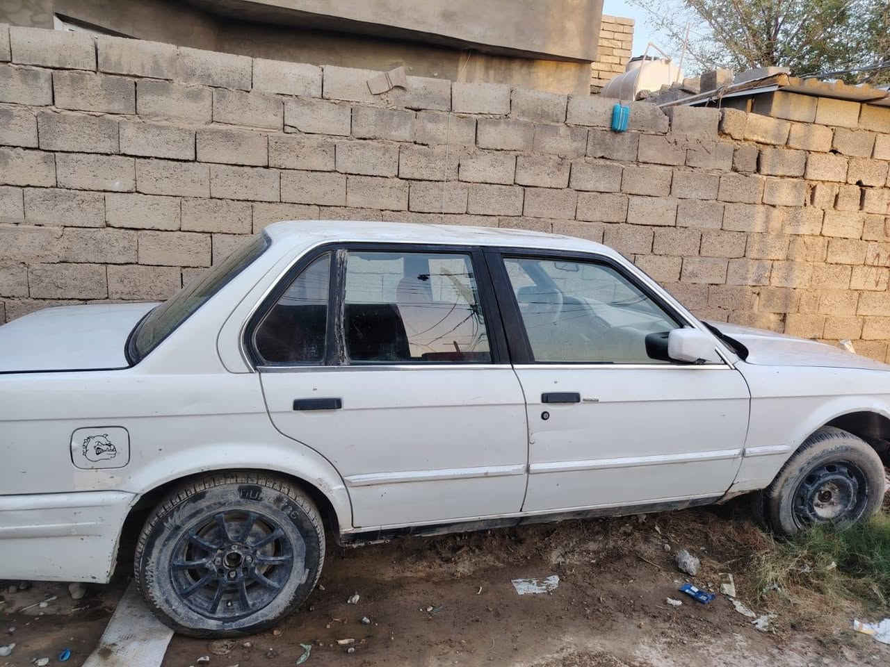 السلام عليكم مكلف بالنشر  زعره للبيع محرك مفتوح عايزها كرنك السعر 12ورقه وبيها مجال للاستفسار على هذا الرقم ***********
