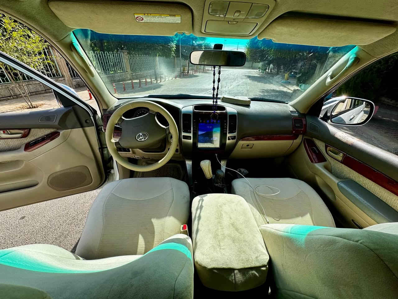 توێتا پڕادۆ🚙
مۆدێل 2008
بێ بۆیاخ
بێ سارد
بۆیاخ ئەستور
بۆیاخی هەڵینەداوە
گێڕ و مەکینە بە شەرت
دەبڵ ئەکسل بە شەرت
مواسەفات
شاشە لیگزز
کامێرا حاسە
تەبرید لەمس
ئاوێنە کارەبا
چوار چام ئۆتۆ

گێڕ ئۆتۆماتیک
سەیارەکە هەلکەلی زۆر جوانە
ماڵی دۆستە
دینارێک مەسرەفی تیا نیە
ناو گاعی وتاقم کوشنی تازە تێگیراوە
تایەی تازەیە
تازە پۆڵیش کراوە 
سەیارەکە ماڵی دۆستە بێ مەسرەفە
ڕەقەم تەلەفوون📞
***********
