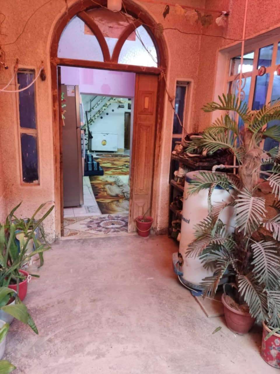 للبيع بيت 🏡 طابو صرف فى #الشرطه_الرابعه مساحته #٩٦م واجهه خمسه يحتوي على #غرفتين نوم سويت وصاله #عدد٢ 
ومطبخ #عدد٢ صحيات #عدد اثنين البيت #نظيف_جدا للإستفسار اتصال 🤙 على #الواتساب على الرقم ***********
#الجميع
