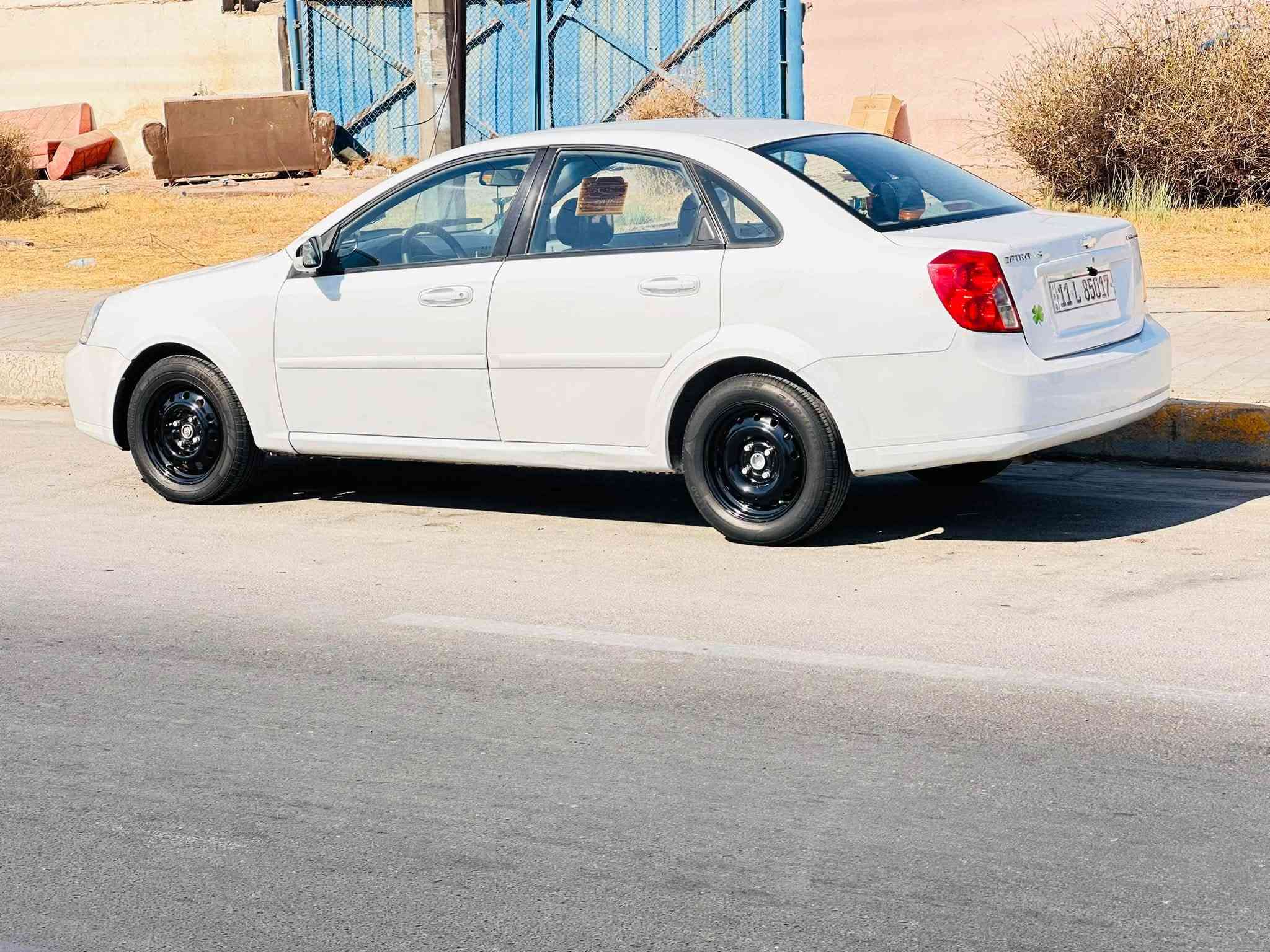 سلام عليكم شباب اوبترا موديل 2011شركه العامه 
رقم بغداد انكليزي بسمي تحويل مباشر 
هزه جديده 
شباب خلي اوضحلكم تفاصيل السياره حته بعد لاحد يكلي هاي هيج وهاي هيج 

السياره مكينه شرط ع وضع الشركه برغي ممفتحوح بيه كير نفس الشي صدر امامي خلفي زيرو تبريد ثلج تدفىئه غرفه السياره زيرو  تخم تاير زيرو ماشيه 163 الف حقيقي 
نجي الكشر الكشر طابقه بل باب وشخطه ابو ستوته بيه قطعتين صبغ بدون دواخل قطره اخياس مابيه السياره استخدام شخصي 
مجرد اروح بيه الدوام ورجع السياره ع وضع الشركه شكد ما اوصفه الكم جديده وتجي بعينك تكلب وشوف 
السعر 76$وبيه مجال بسيط كلش وسوك كلشي بيه تحصل بقل الاسعار وكلمن يبيع بكيفه الي ميعجبه المنشور يعبره وانشاءالله يحصل اغاتهه 
مكان السياره بغداد الشعب شارع عدن 
***********ابو كرار الشمري
