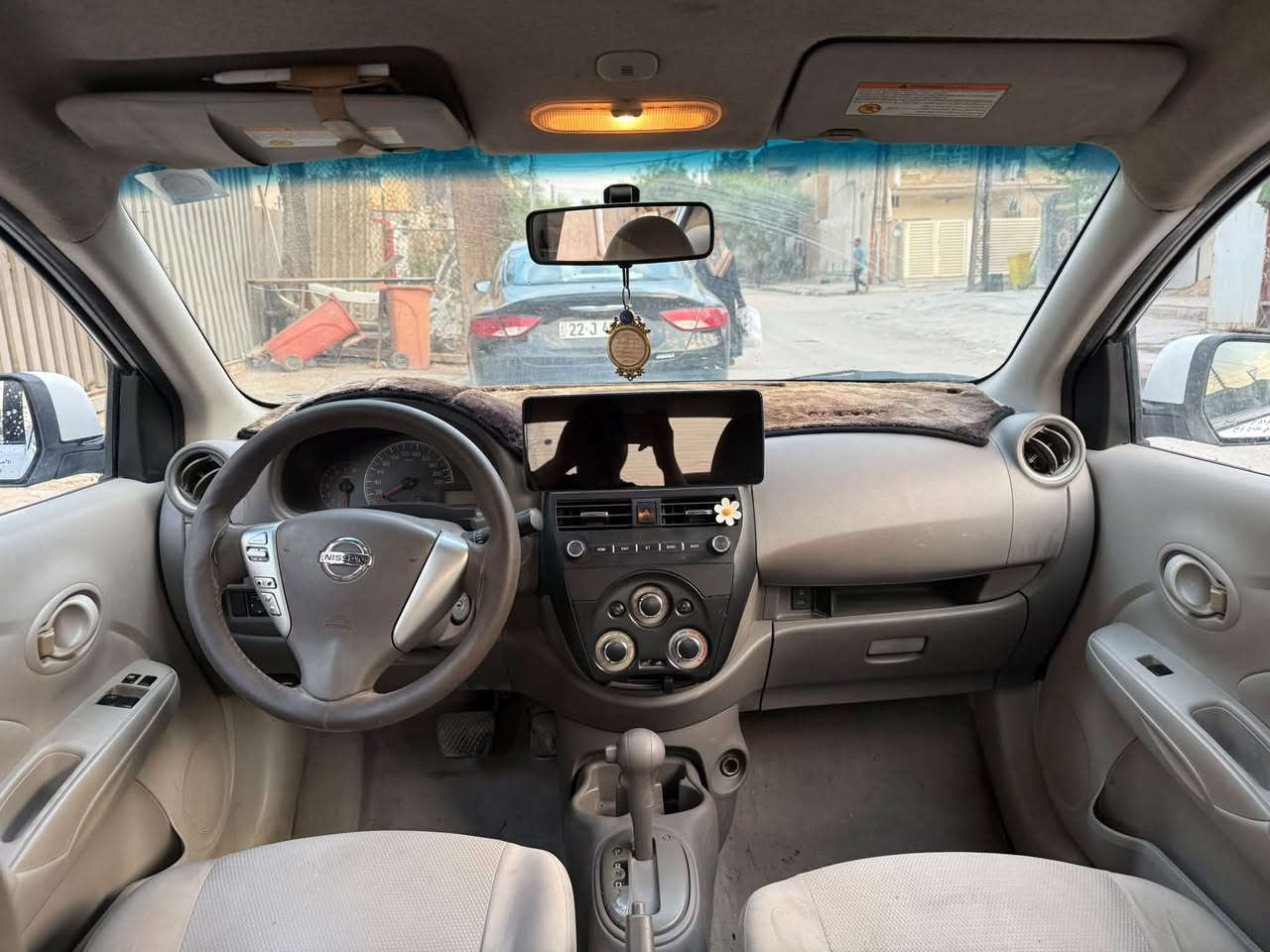 السلام عليكم
نيسان سني هندي بليته زركه  موديل 2019 بغداد 
كير مكينه تبريد بلادي
بيهه صبغ موضح بالسونار بدون دواخل
السياره جاهزه للاخير  بدون نقص والحمد لله
مكان السياره الدوره
السعر ٩٧
للاستفسار ***********
اخوان كلشي موضح بالمنشور  تعجبك السياره حاضر وتدلل
متعجبك اكو الاحسن منهه اتركه 
والتوفيق للجميع
